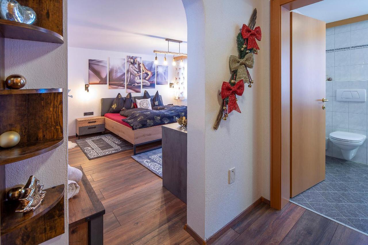 Gasthof Hotel Eiserne Hand ホッホフィルツェン エクステリア 写真