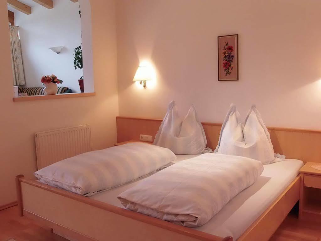 Gasthof Hotel Eiserne Hand ホッホフィルツェン エクステリア 写真