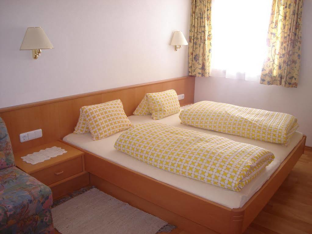 Gasthof Hotel Eiserne Hand ホッホフィルツェン エクステリア 写真